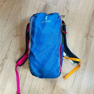 Used like new Cotopaxi Hiking backpack, 16L